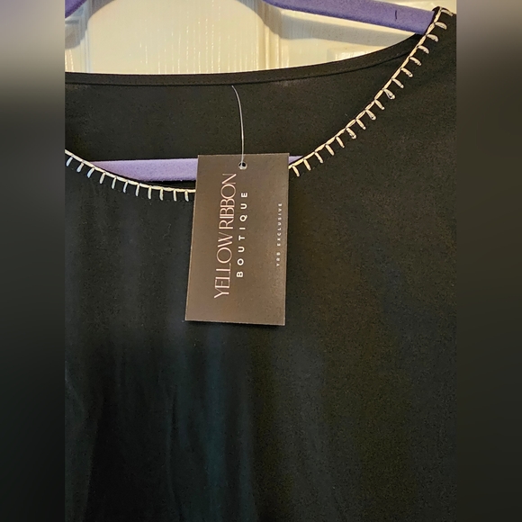 Casual Boho Embroidered Pattern Pleated Blouse NWT - Picture 6 of 8